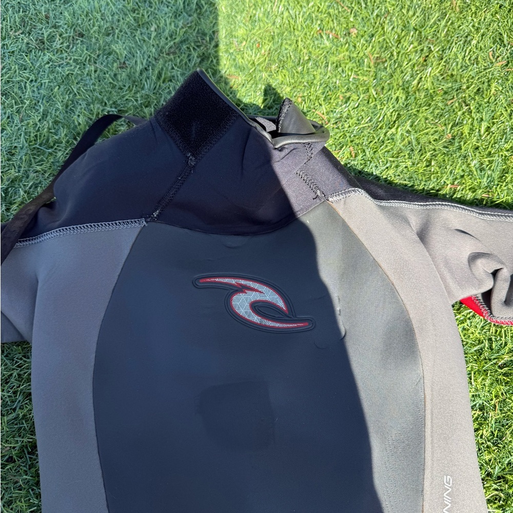Kids used rip curl wetsuit